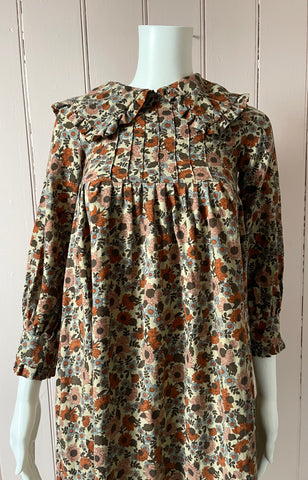 Pretty 1970’s Child’s Floral Dress